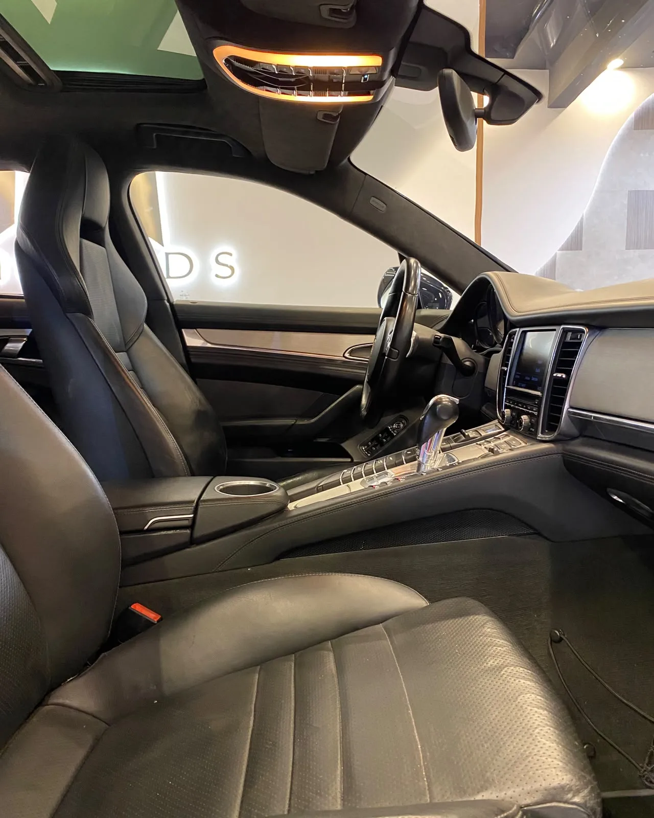2009 PORCHE باناميرا PORCHE PANAMERA 2010