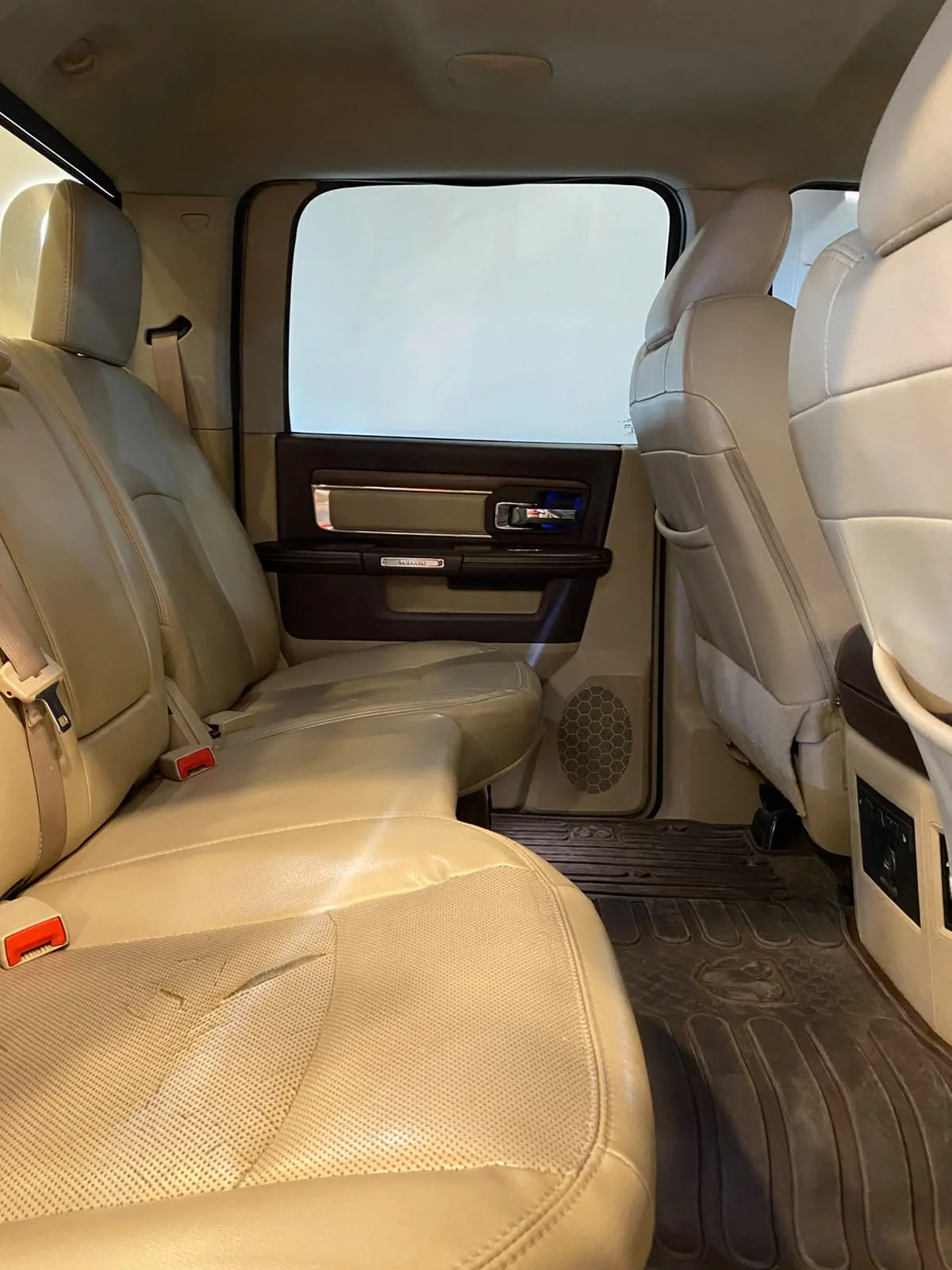 2012 DODGE RAM LARAMIE 2013