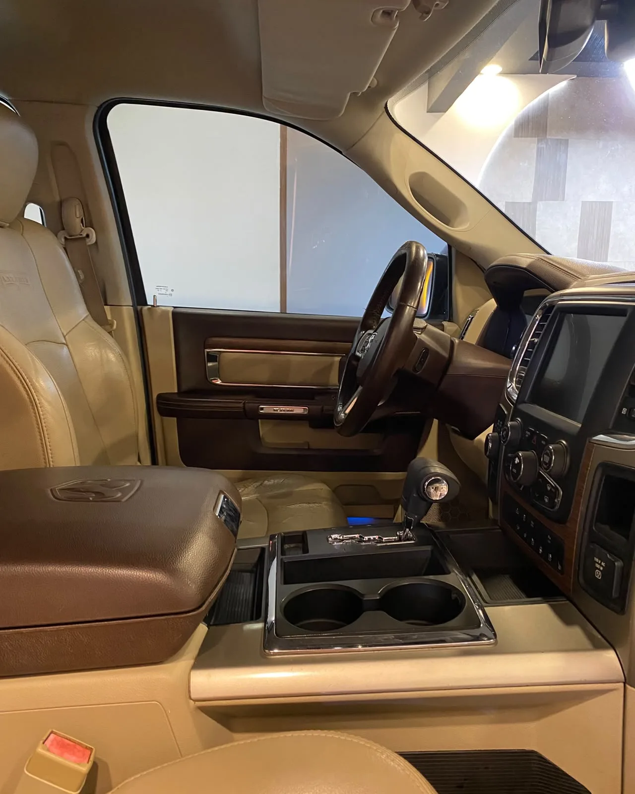 2012 DODGE RAM LARAMIE 2013
