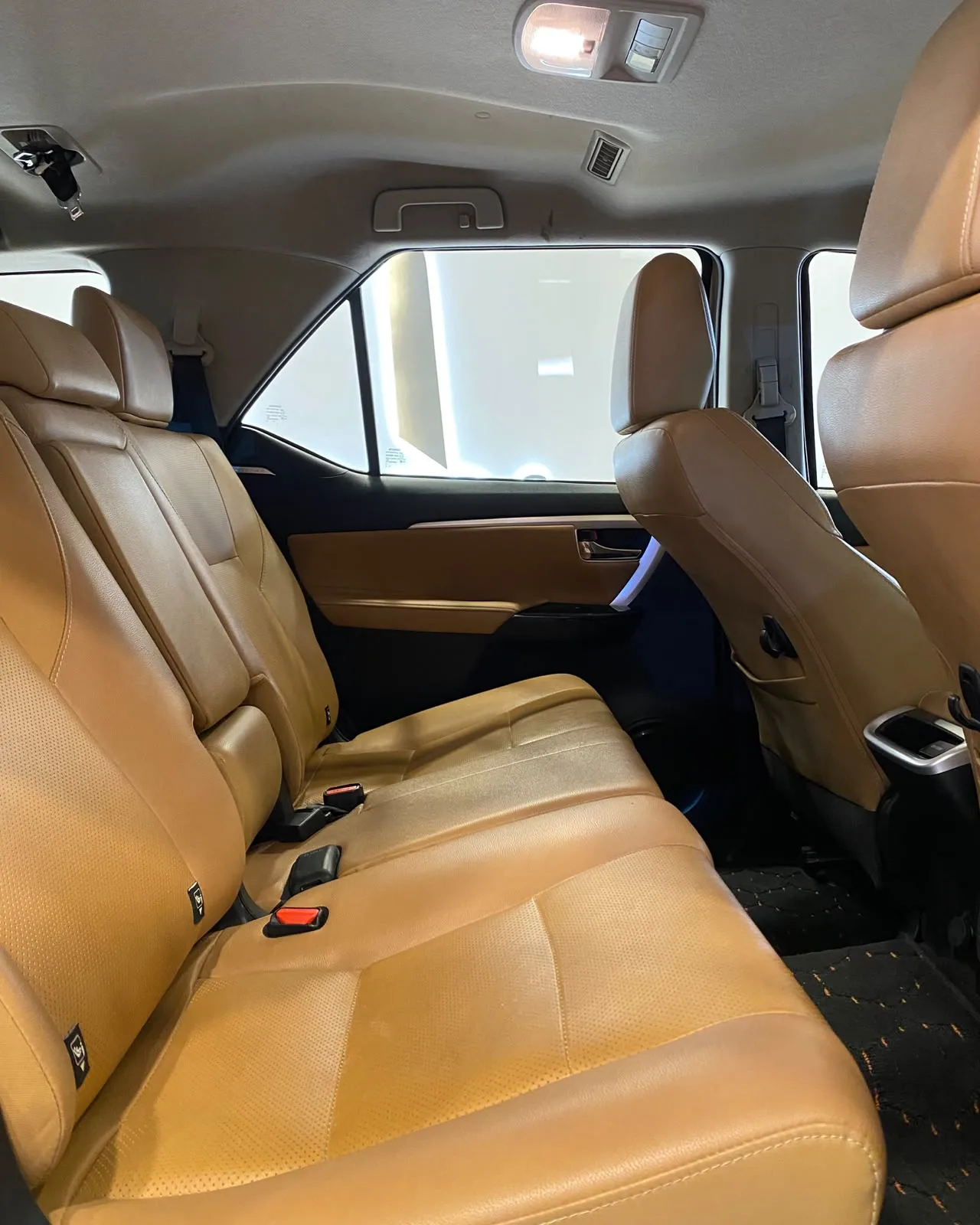 2020 2020 SR5 V6 2020