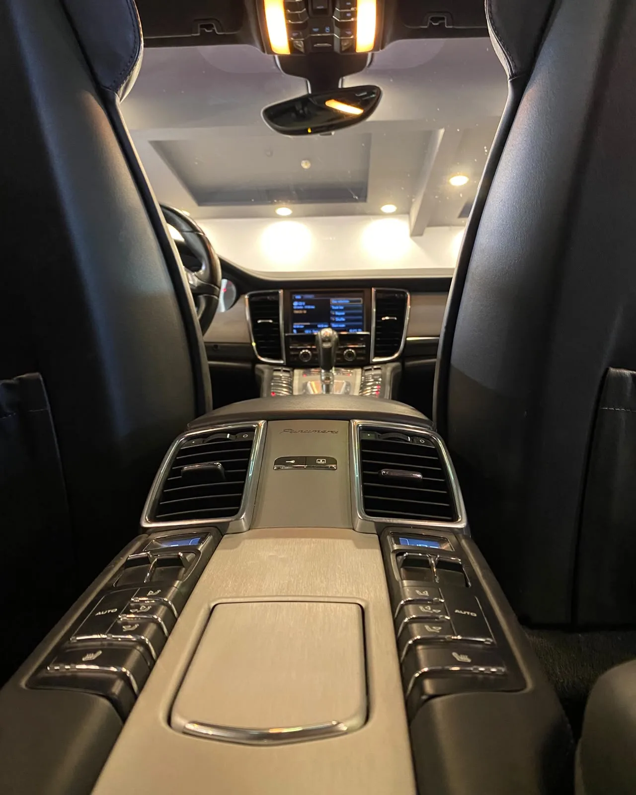 2009 PORCHE باناميرا PORCHE PANAMERA 2010
