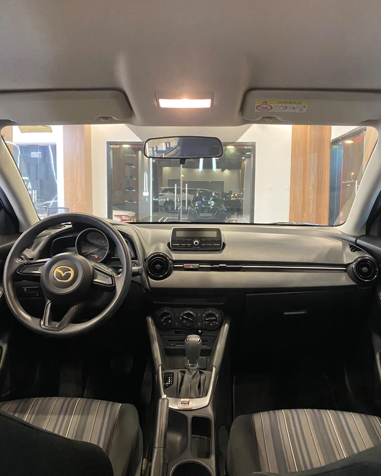 2017 MAZDA 2 2017